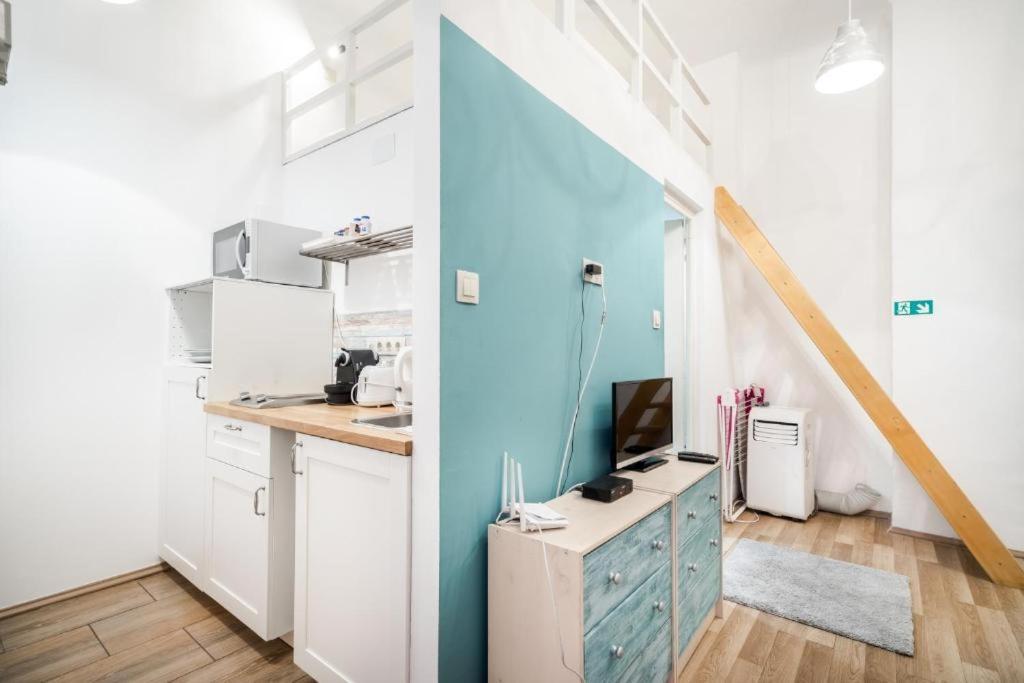 Colorwave Studio Home Budapest Exterior photo